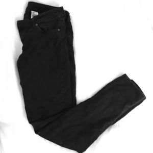 Skinny, low waste black jeans